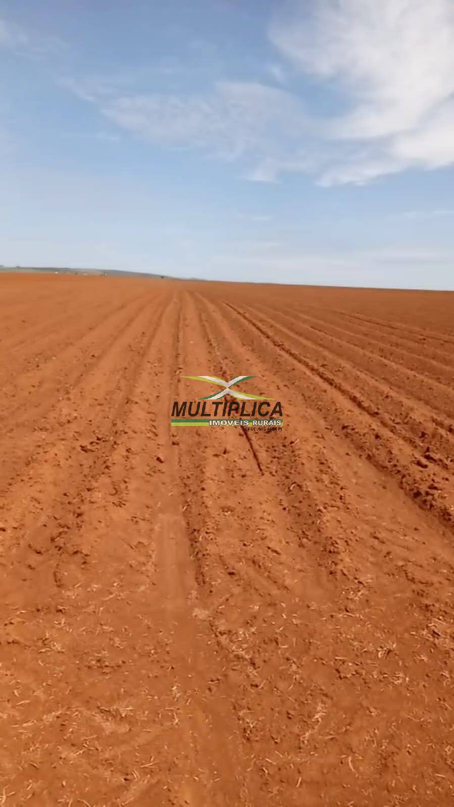 Terreno à venda, 2300m² - Foto 2