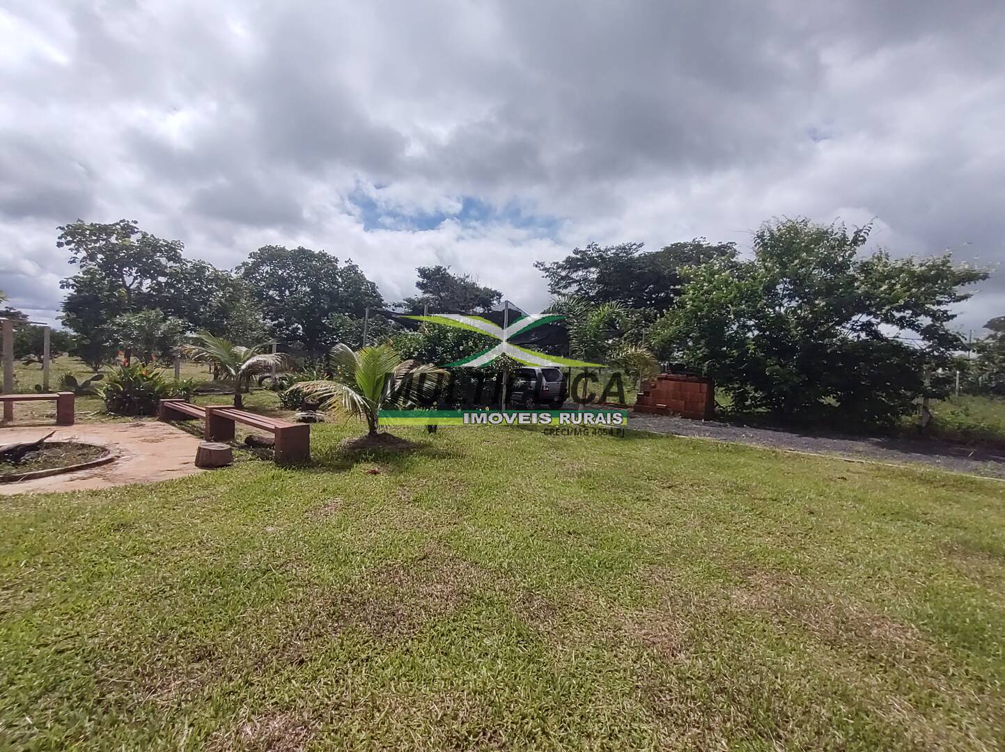 Chácara à venda com 3 quartos, 200m² - Foto 5