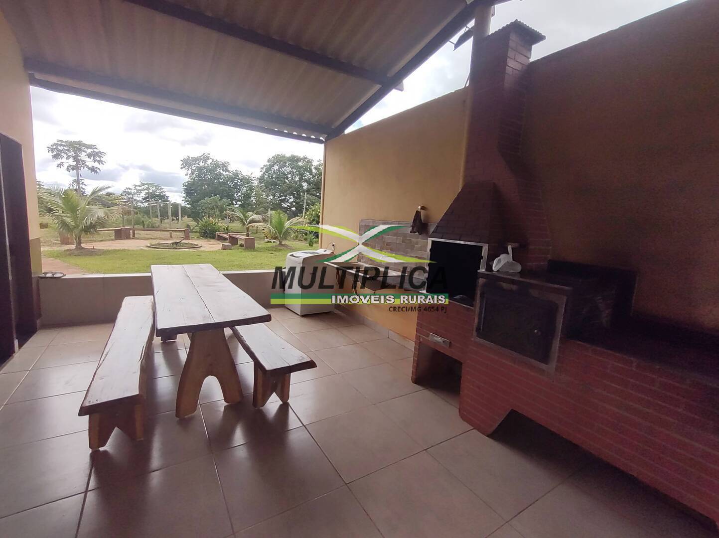 Chácara à venda com 3 quartos, 200m² - Foto 11