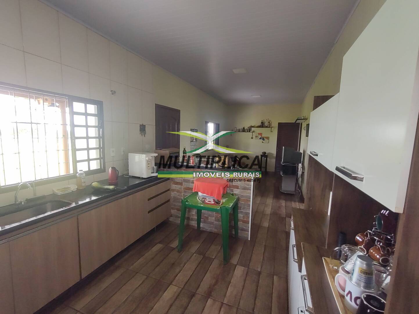 Chácara à venda com 3 quartos, 200m² - Foto 13