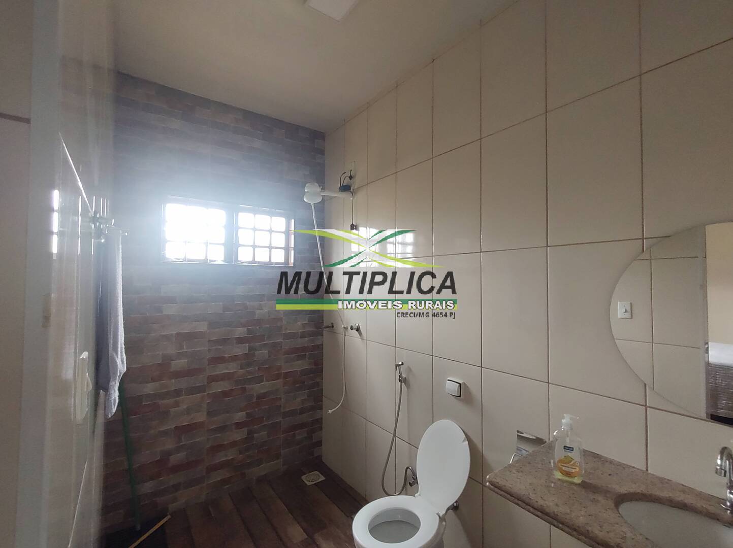 Chácara à venda com 3 quartos, 200m² - Foto 24