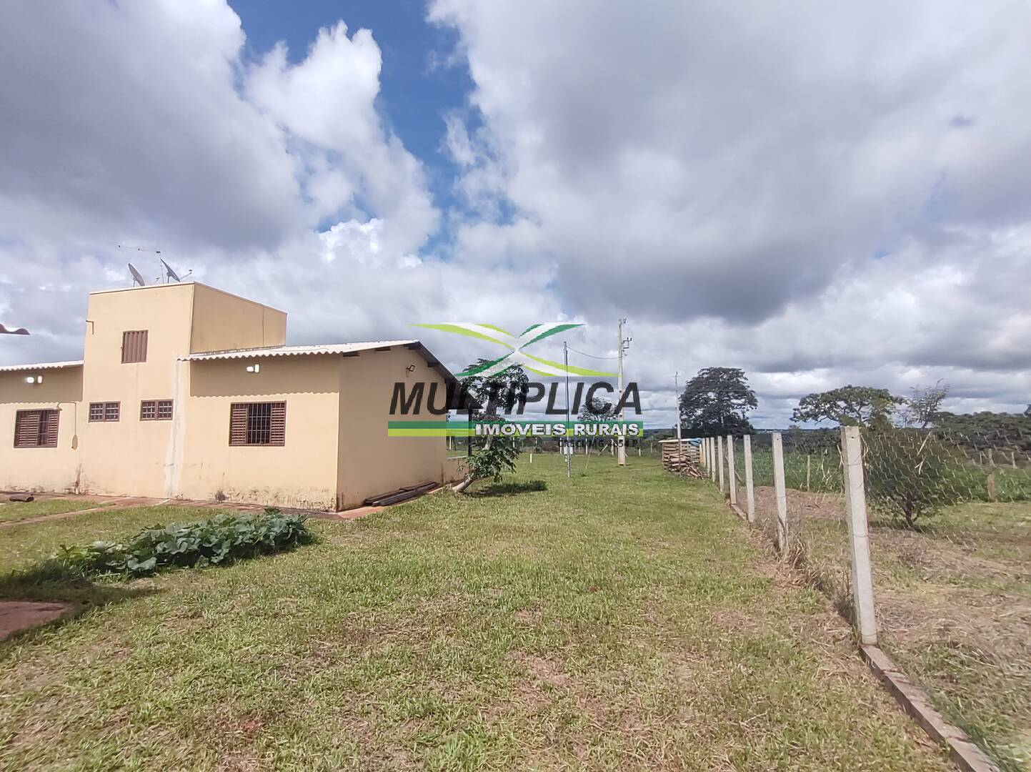 Chácara à venda com 3 quartos, 200m² - Foto 52