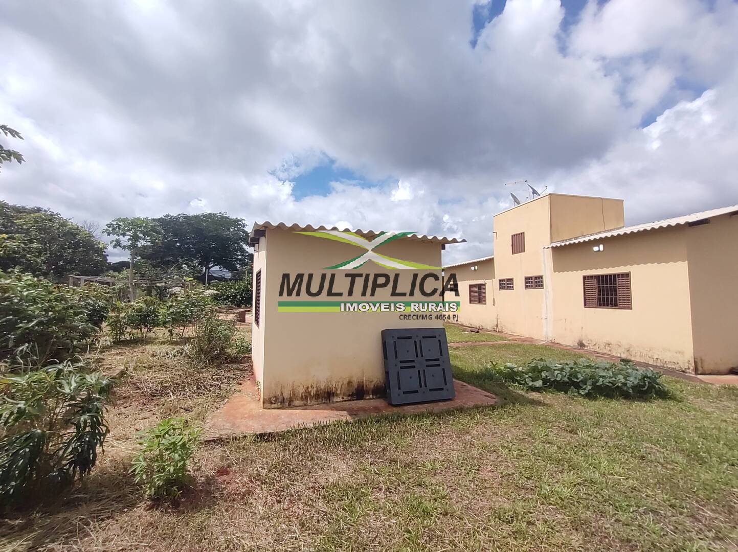 Chácara à venda com 3 quartos, 200m² - Foto 53