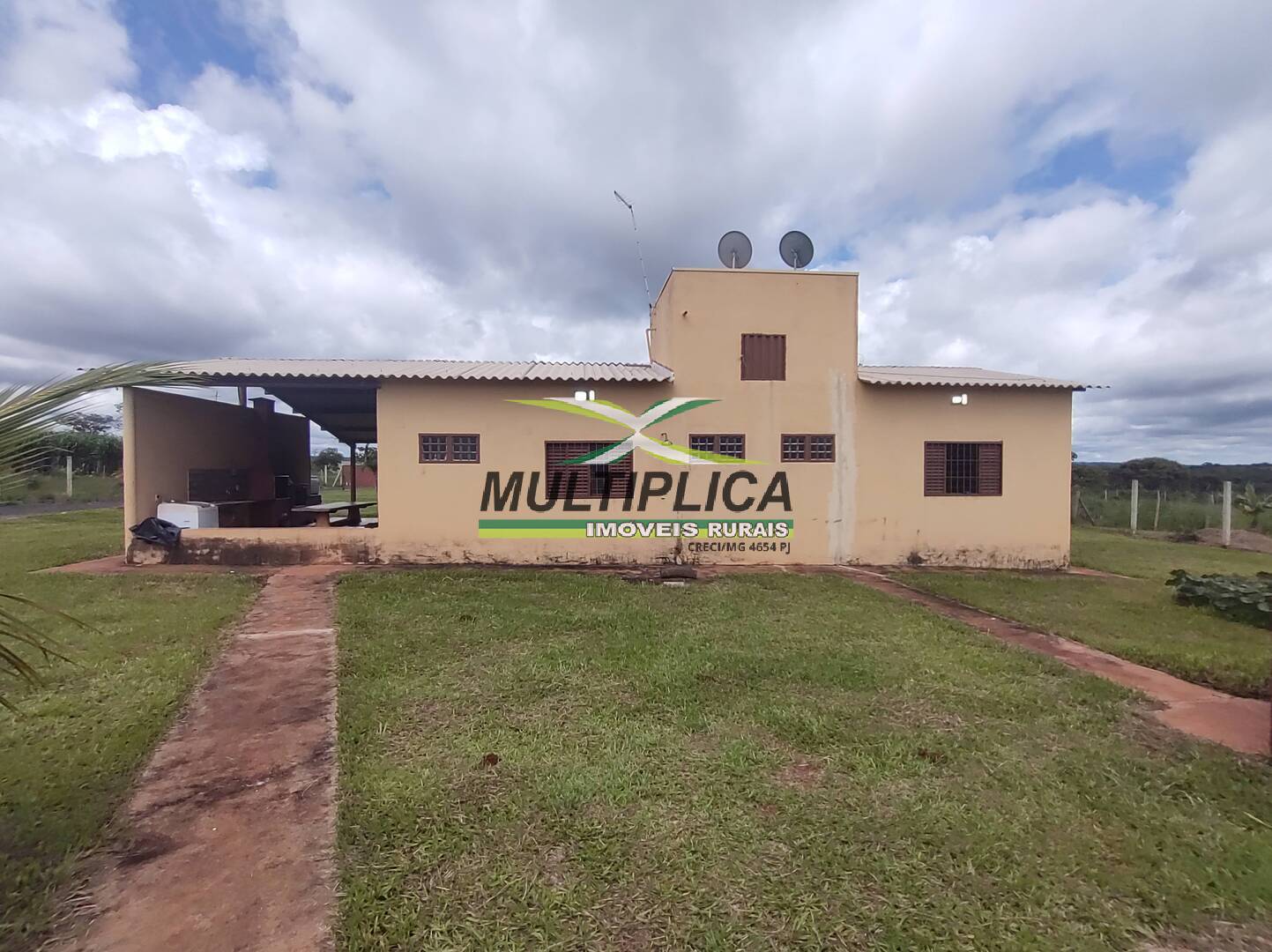 Chácara à venda com 3 quartos, 200m² - Foto 58