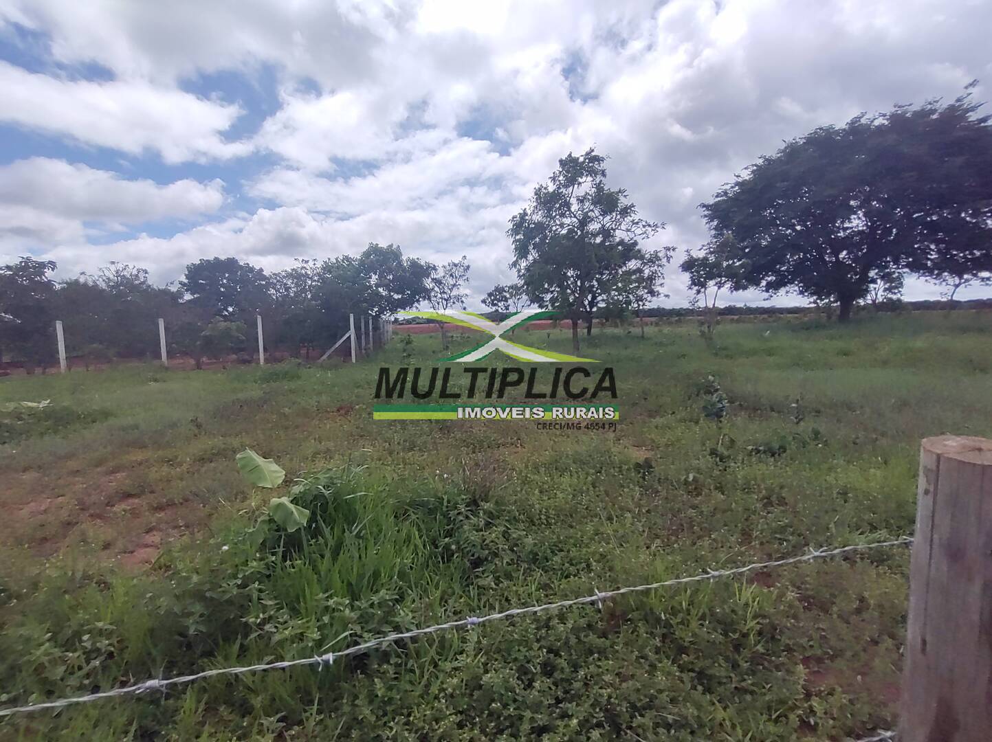 Chácara à venda com 3 quartos, 200m² - Foto 80