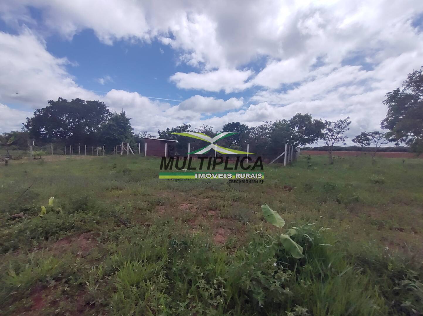 Chácara à venda com 3 quartos, 200m² - Foto 82