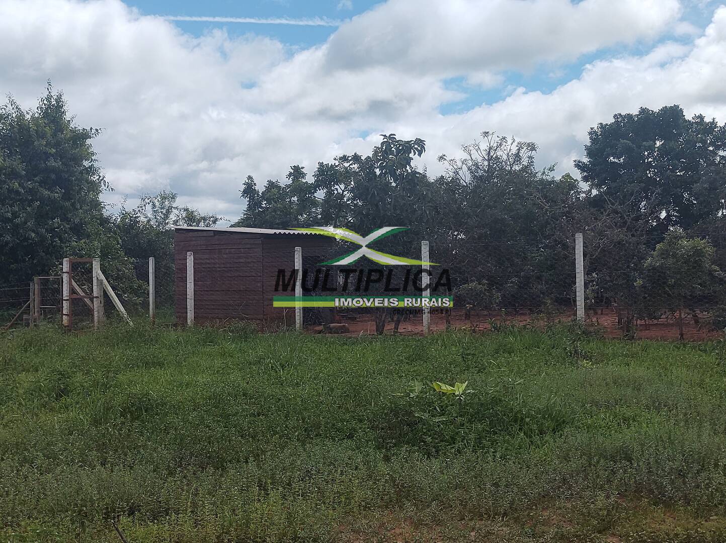 Chácara à venda com 3 quartos, 200m² - Foto 83