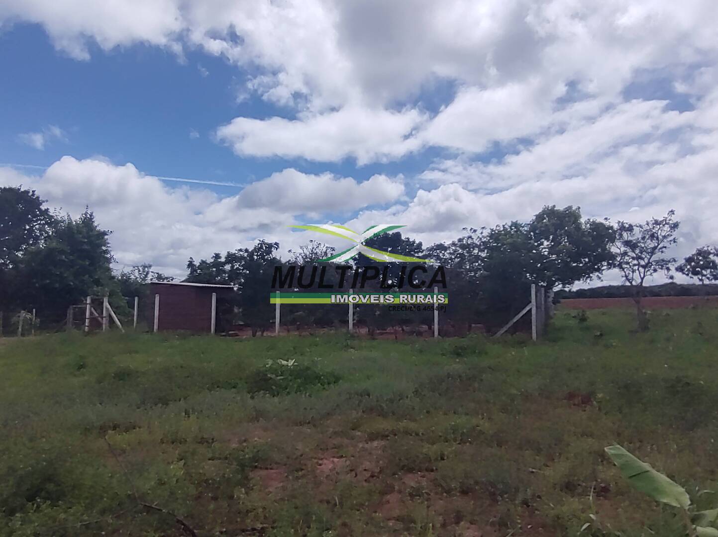 Chácara à venda com 3 quartos, 200m² - Foto 84