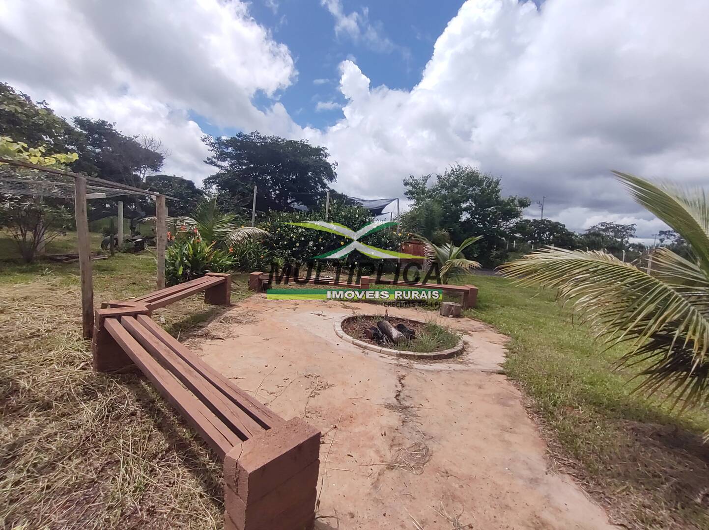 Chácara à venda com 3 quartos, 200m² - Foto 104