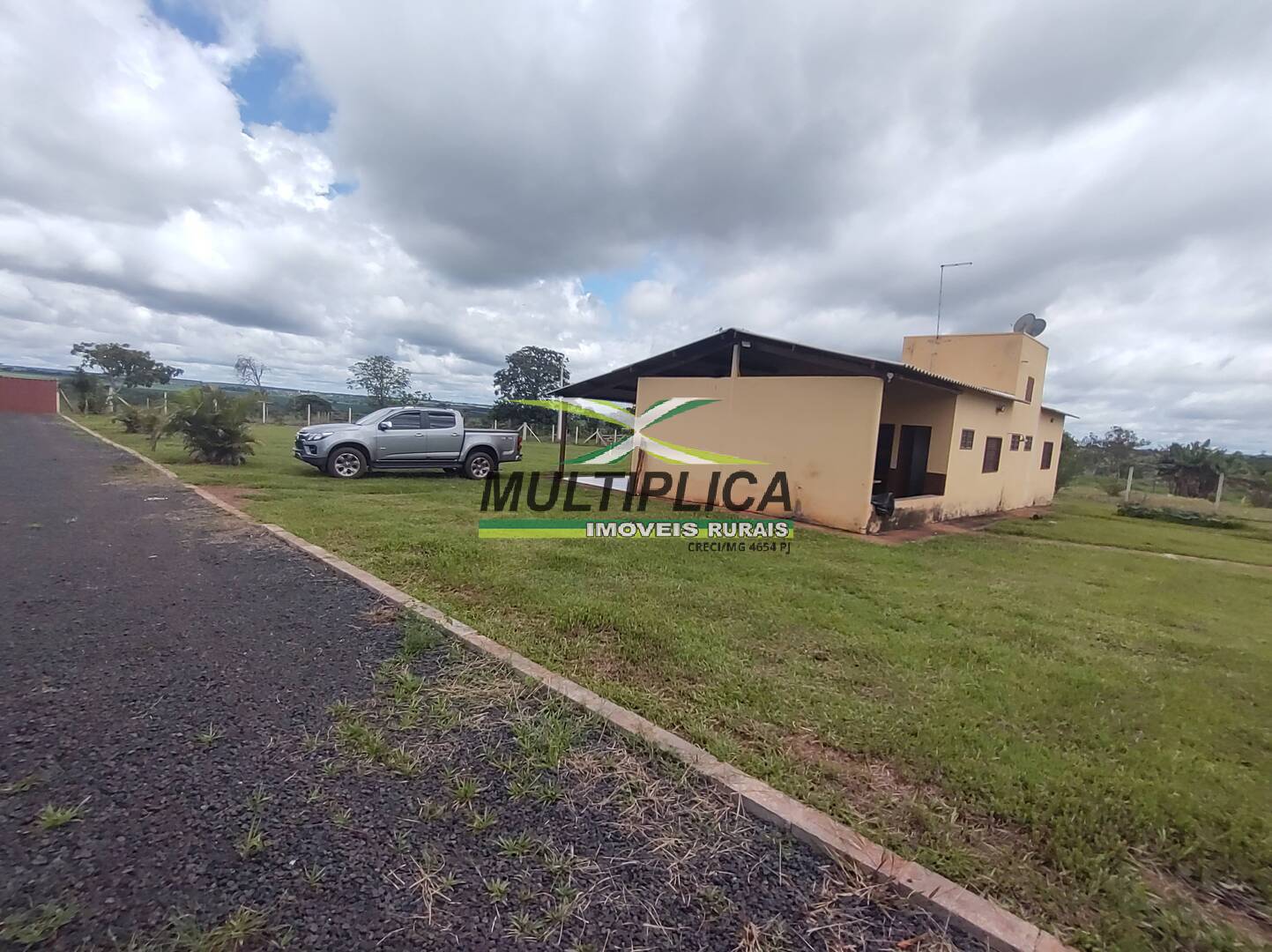 Chácara à venda com 3 quartos, 200m² - Foto 109