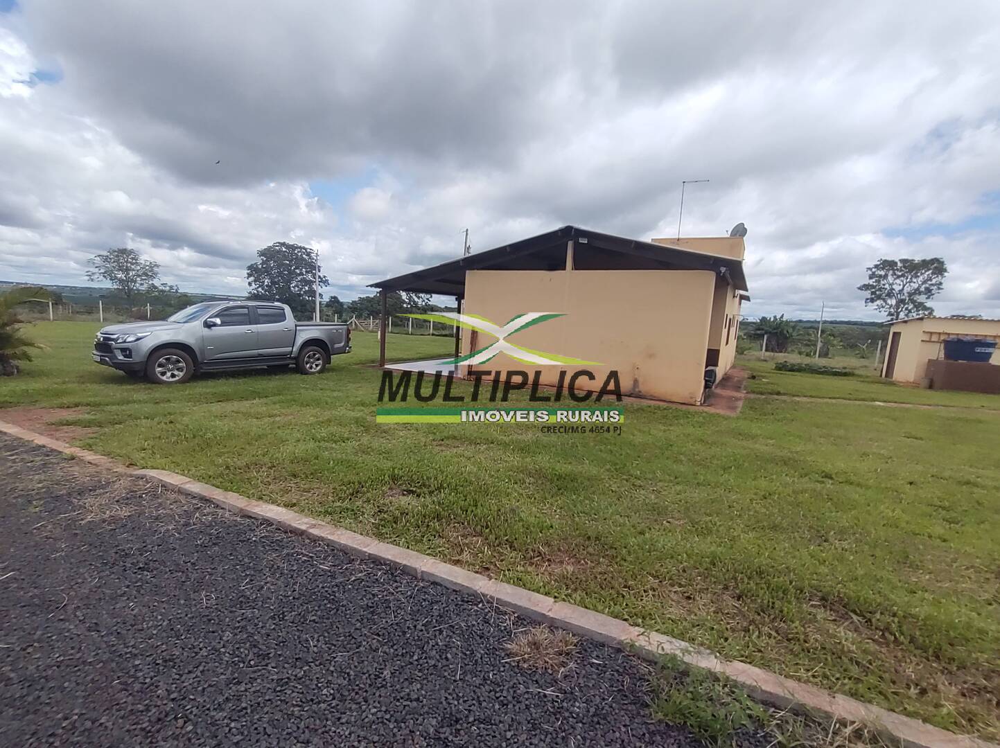 Chácara à venda com 3 quartos, 200m² - Foto 110