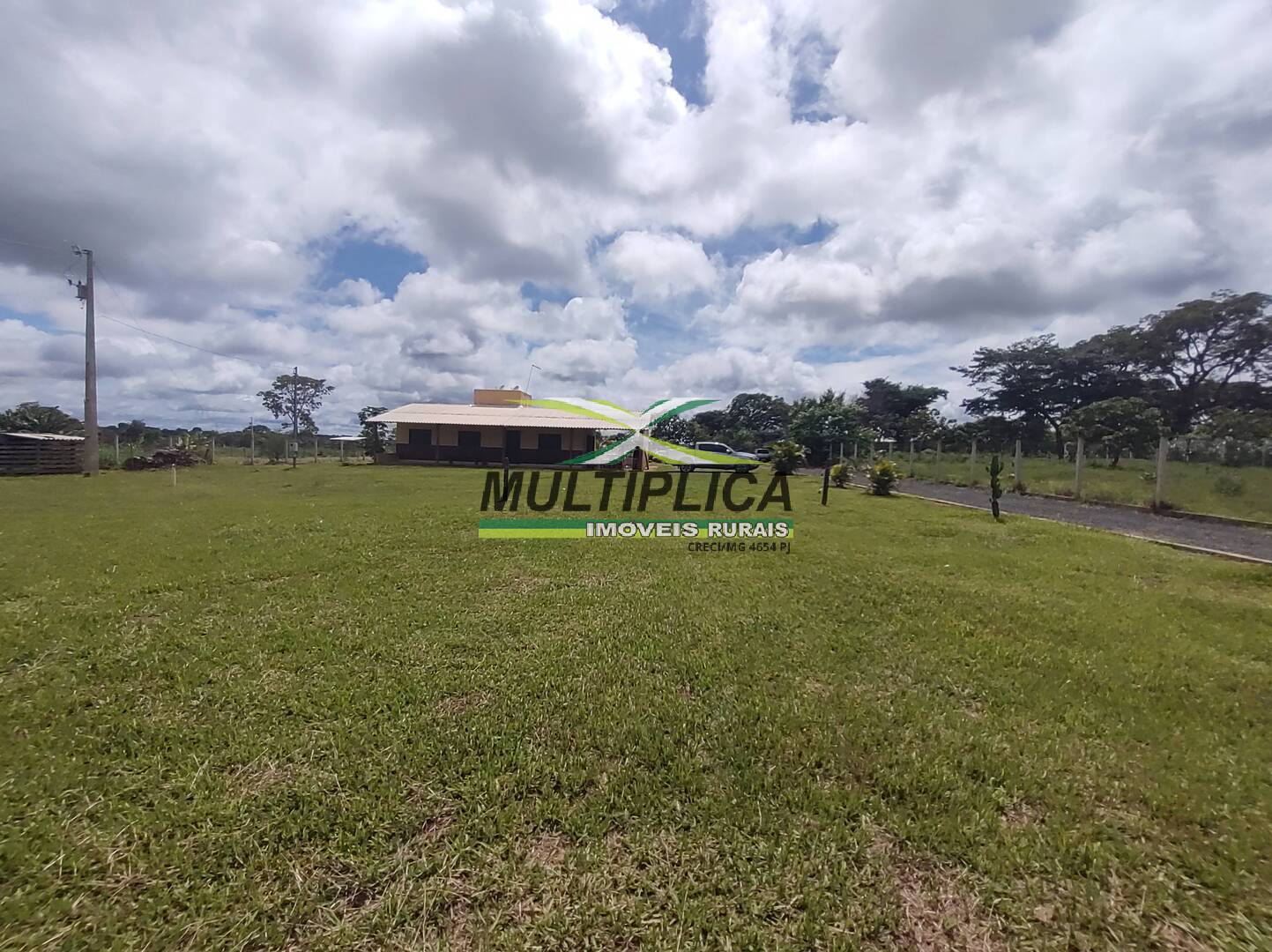 Chácara à venda com 3 quartos, 200m² - Foto 127