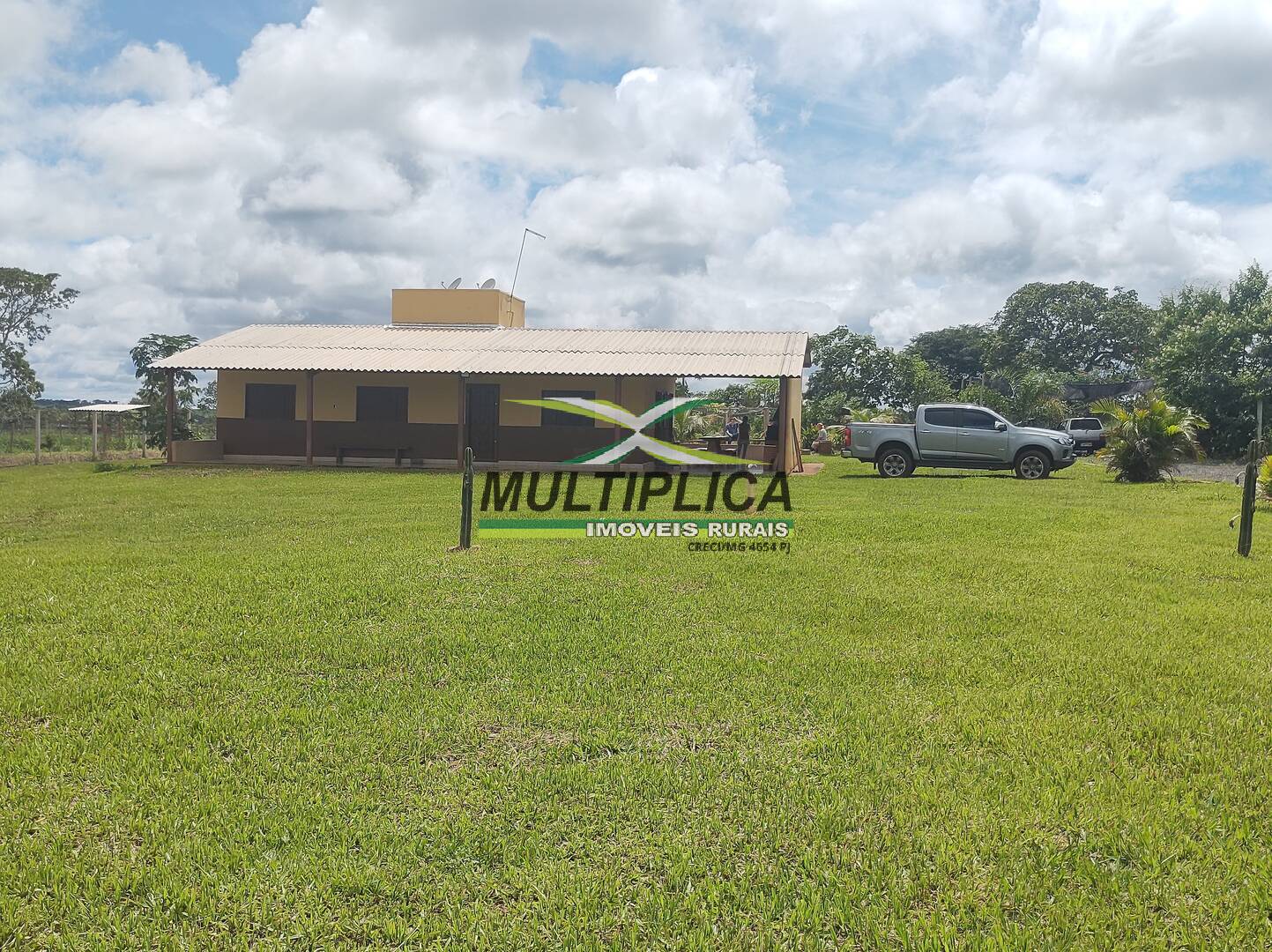 Chácara à venda com 3 quartos, 200m² - Foto 129