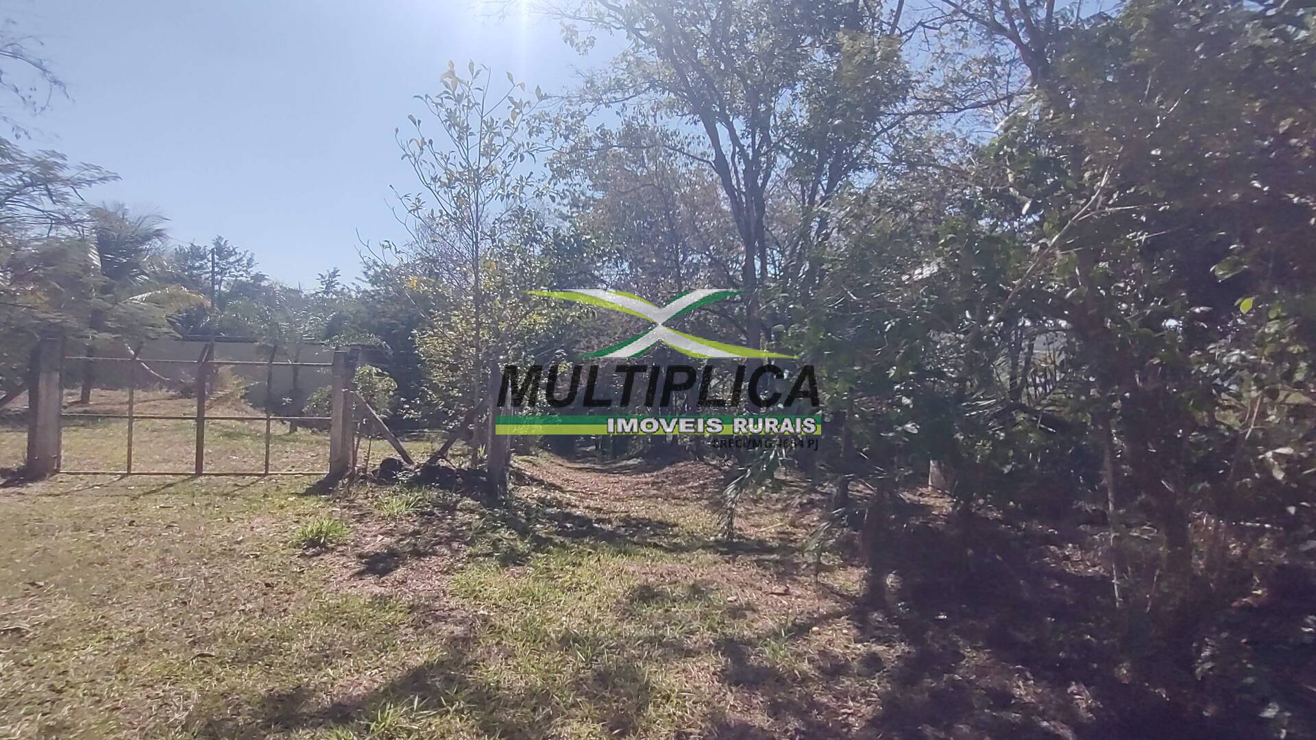 Chácara à venda com 6 quartos, 2m² - Foto 19