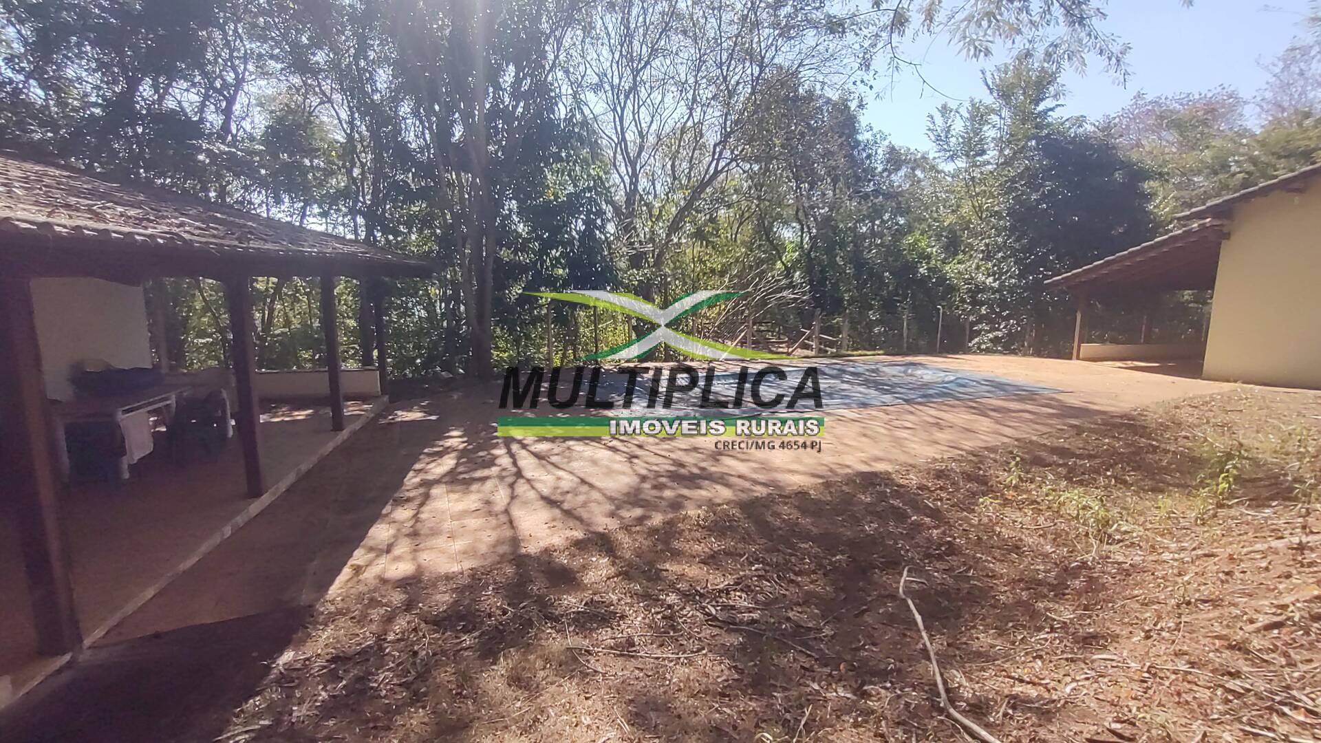 Chácara à venda com 6 quartos, 2m² - Foto 24