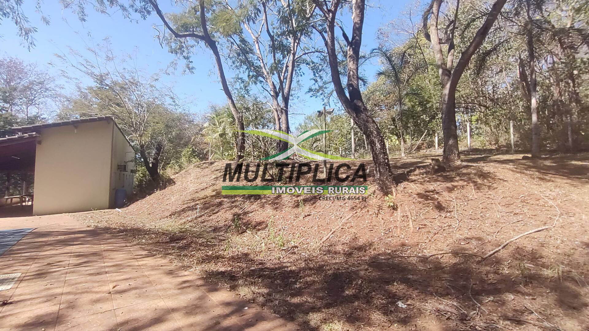 Chácara à venda com 6 quartos, 2m² - Foto 27
