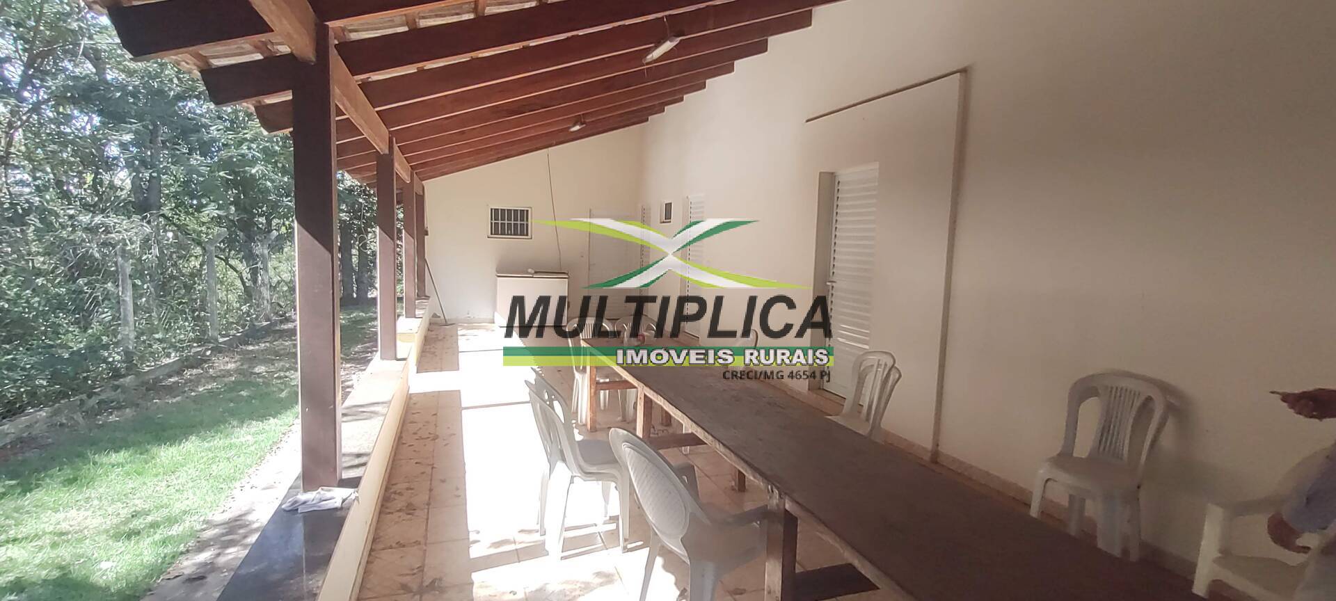 Chácara à venda com 6 quartos, 2m² - Foto 36