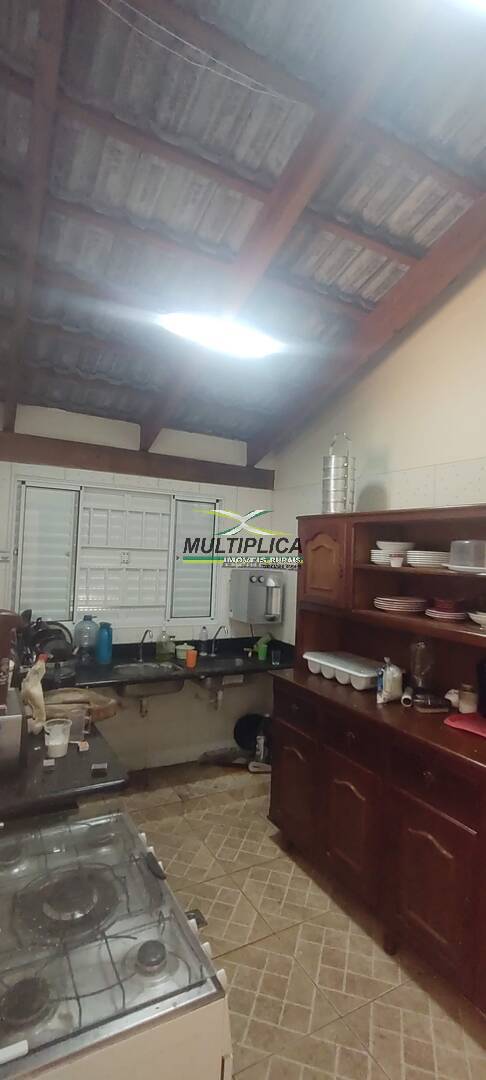 Chácara à venda com 6 quartos, 2m² - Foto 40